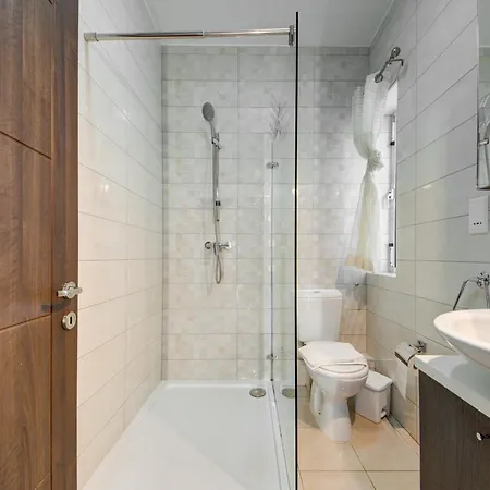 Stylish St Julian's Penthouse With Private Terrace By Sf Homes