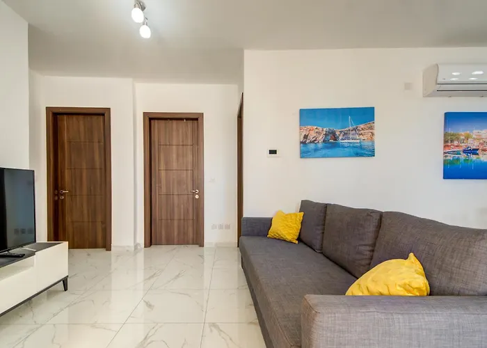 Stylish St Julian's Penthouse With Private Terrace By Sf Homes Daire